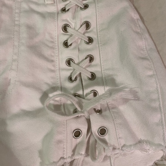 White Laced Jean Shorts - Picture 7 of 9